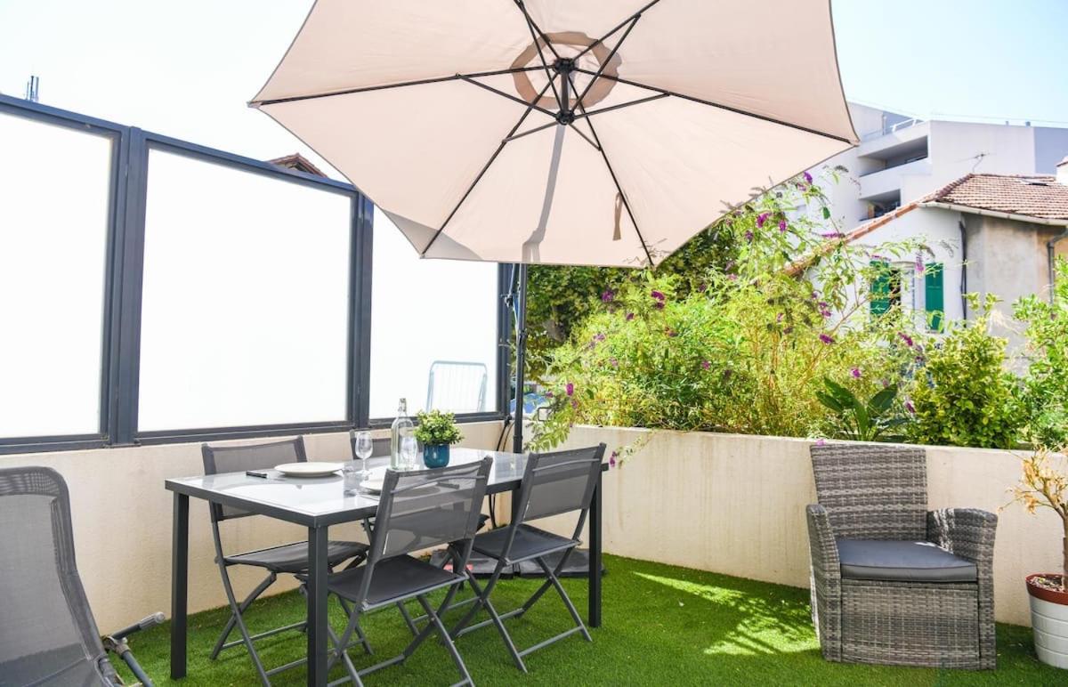 Superbe Appartement Avec Terrasse, Piscine & Parking Prive A 마르세유 외부 사진